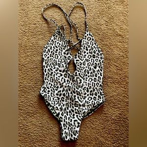 Peixoto - Isla full animal print green bathing suit.